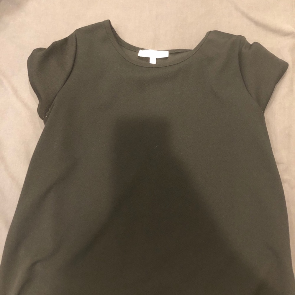 Scalloped hem top
